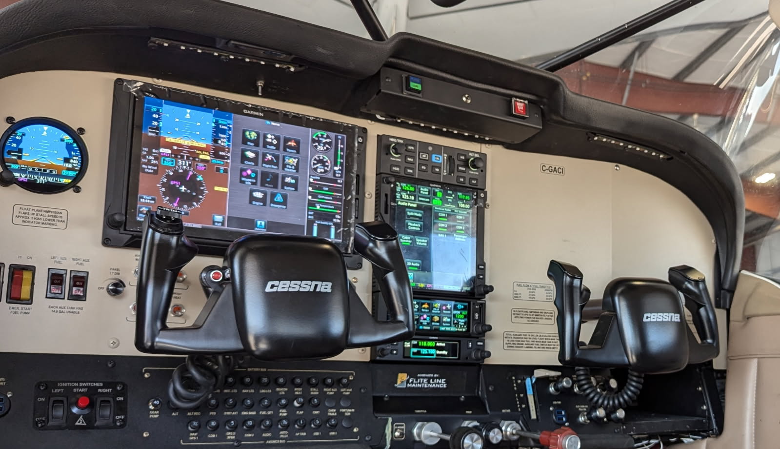 Cessna 210 — G500 TXi flight display
